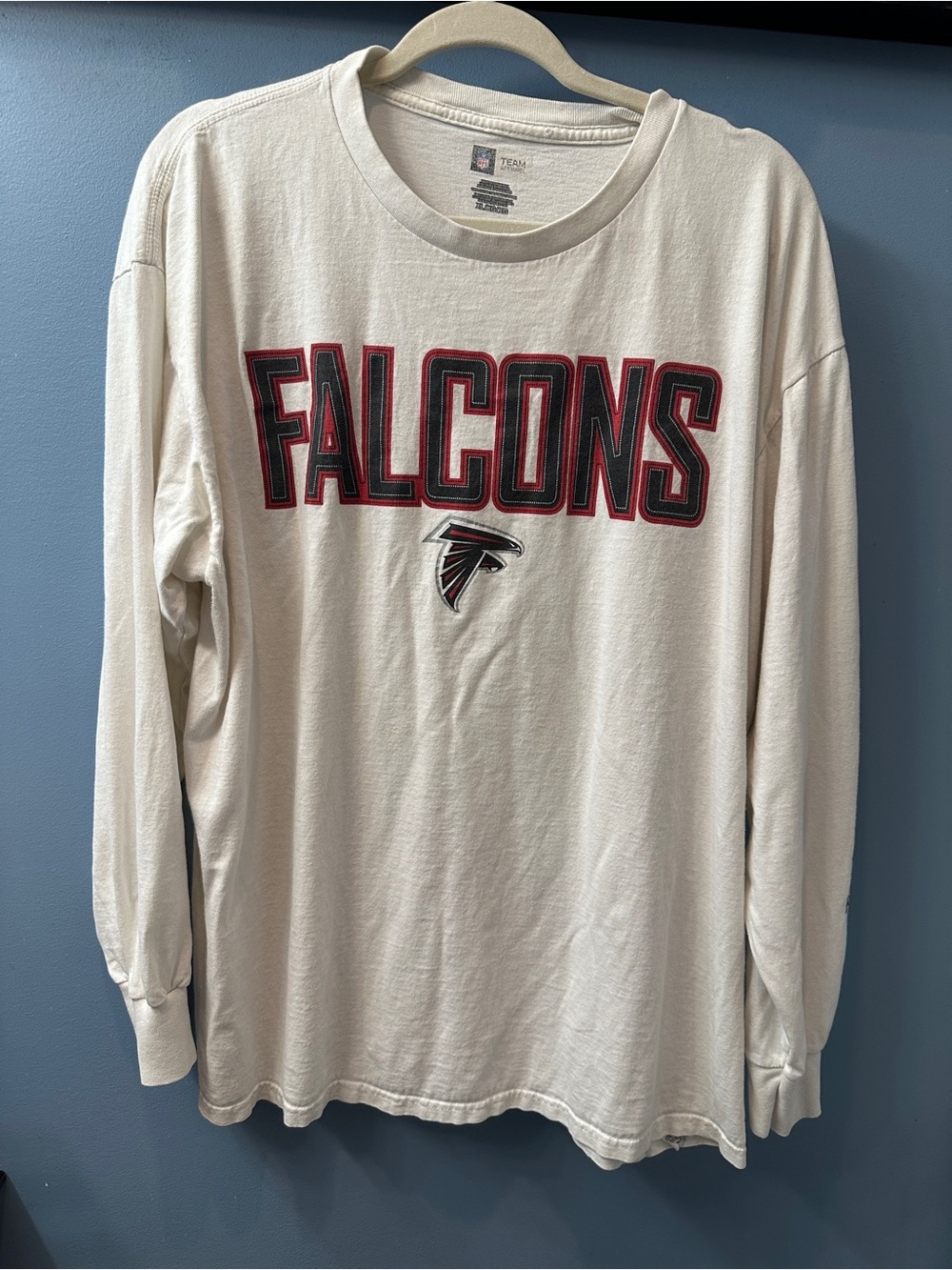 Atlanta Falcons Long Sleeve T-Shirt NFL Fan Apparel sz XL sleeve logo